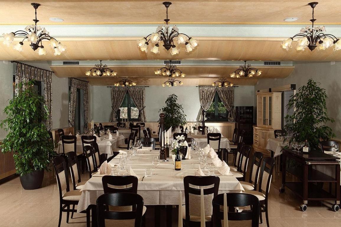 Bed And Breakfast Malovec Divaca Bagian luar foto