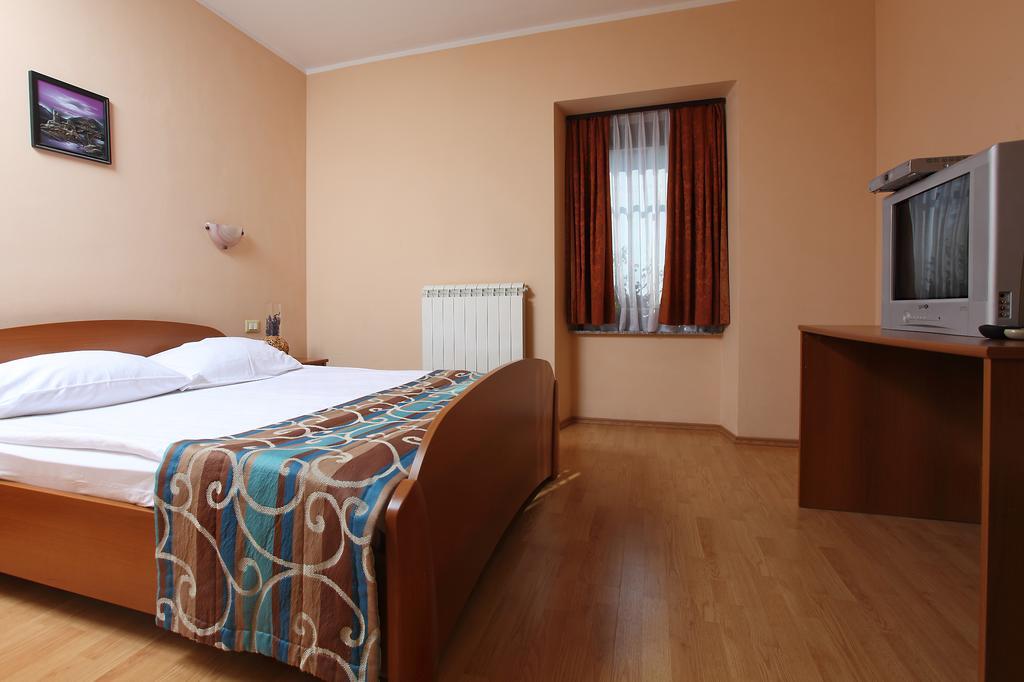Bed And Breakfast Malovec Divaca Bagian luar foto