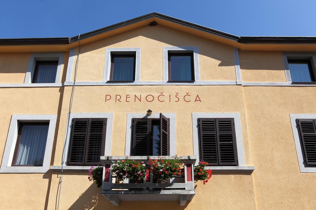Bed And Breakfast Malovec Divaca Bagian luar foto