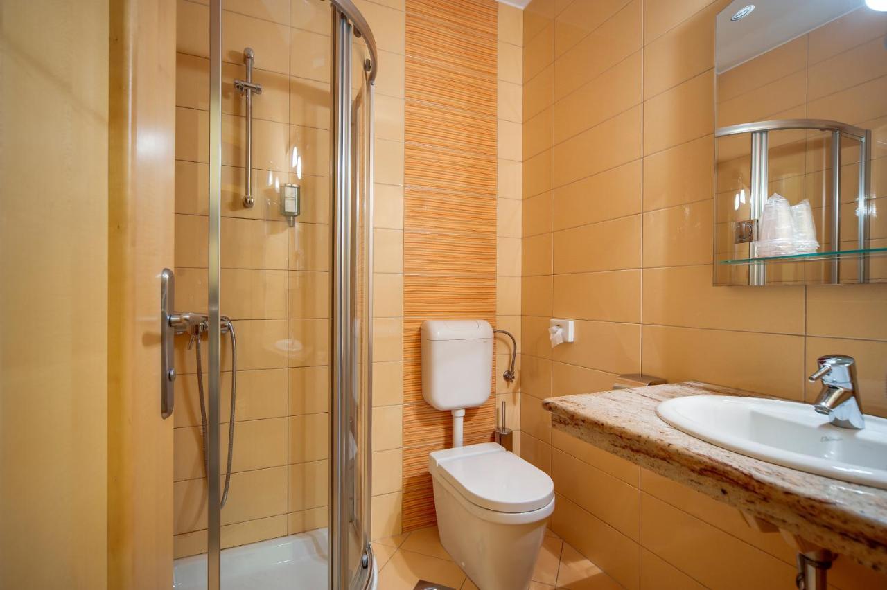 Bed And Breakfast Malovec Divaca Bagian luar foto