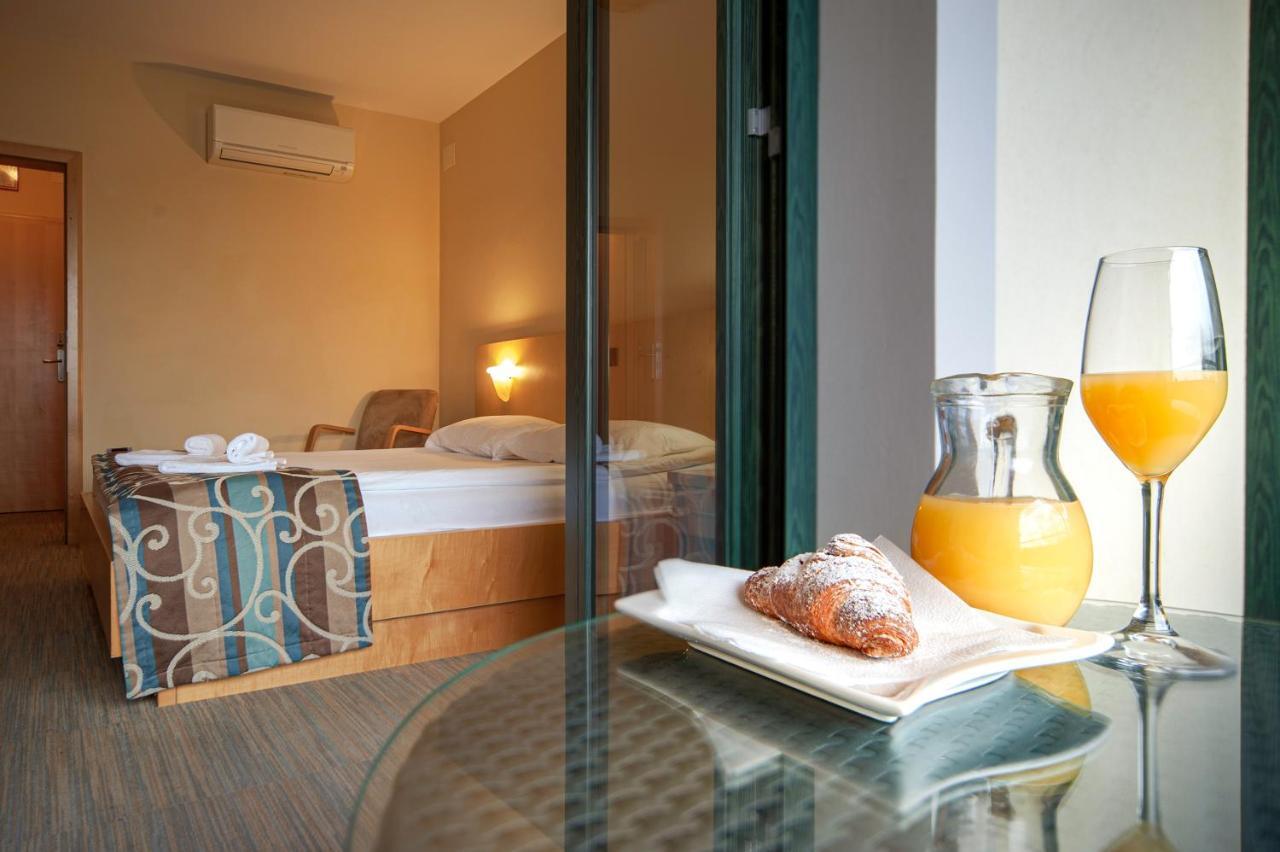 Bed And Breakfast Malovec Divaca Bagian luar foto