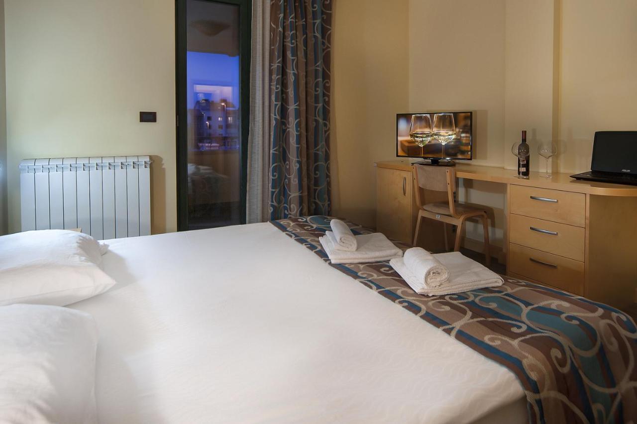 Bed And Breakfast Malovec Divaca Bagian luar foto