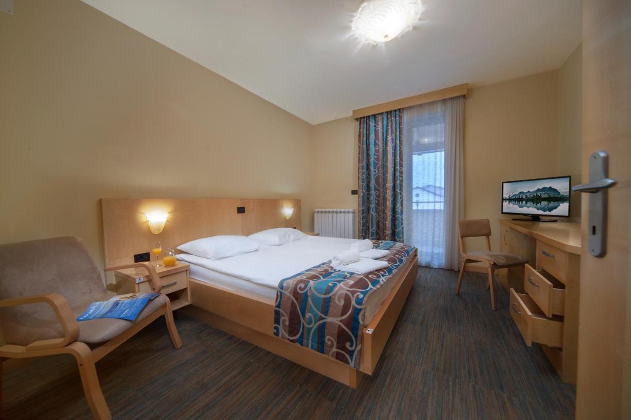 Bed And Breakfast Malovec Divaca Bagian luar foto